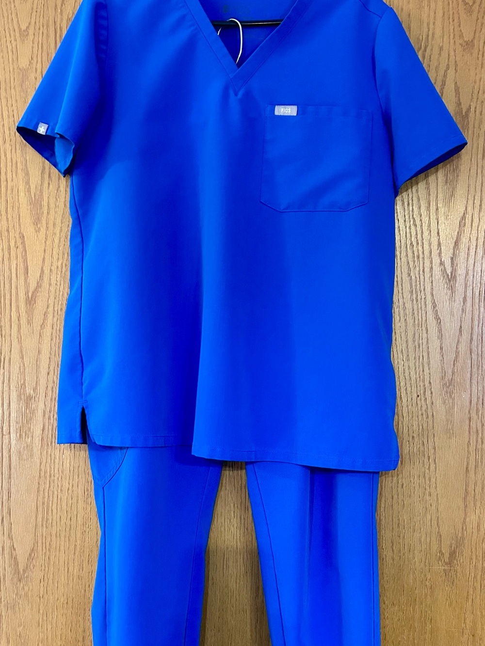 FIGS Royal Blue Women’s Scrub Set